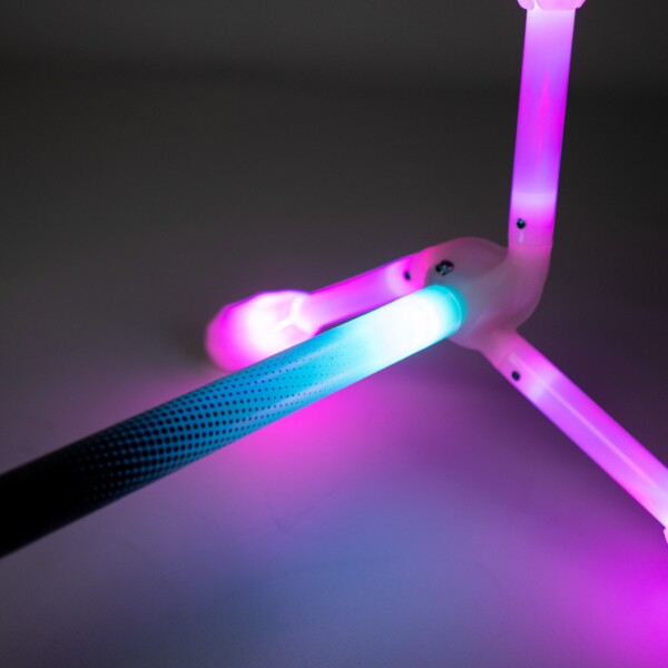 Threeworlds Lumi LED Dragon head on Staff Dark Close Up